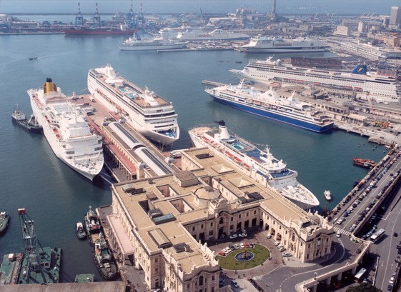 Porto di Genova con Autonoleggio con autista
