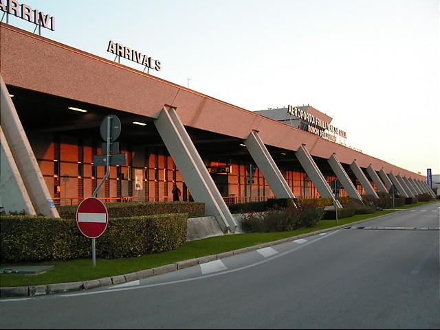 Aeroporto di Trieste (TRS) Autonoleggio con Autista